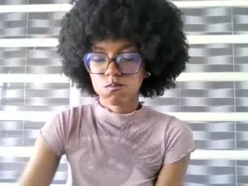 Freechat silverosequeen on Chaturbate