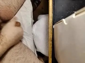 small_1986 on Chaturbate