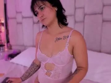 Freechat snakemuse on Chaturbate