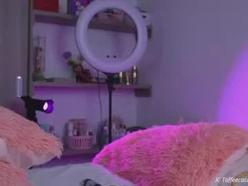 Freechat sophie_lii on Chaturbate