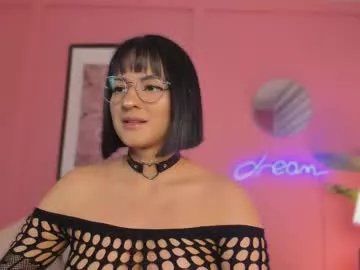 Private soysaraa_ on Chaturbate