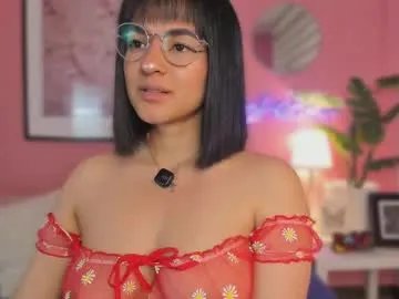 Private soysaraa_ on Chaturbate