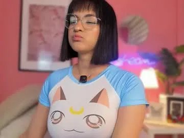 Private soysaraa_ on Chaturbate