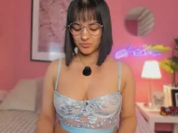 Private soysaraa_ on Chaturbate