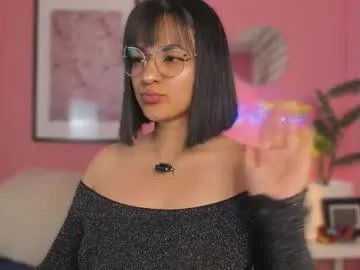 Private soysaraa_ on Chaturbate