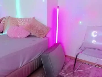 Freechat stella__white on Chaturbate