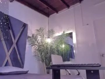 Freechat strong_girl_ on Chaturbate