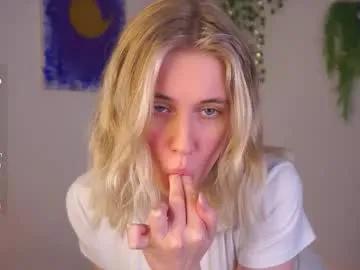 Freechat sunnybish on Chaturbate