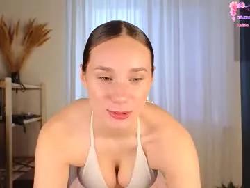 Freechat taissa_farmiga on Chaturbate