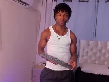 tau_montes on Chaturbate