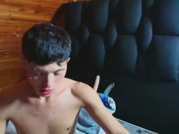 Freechat thiago_n_sam on Chaturbate