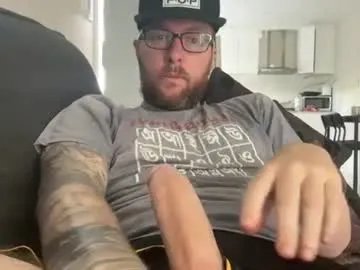 Freechat ticalsparks on Chaturbate