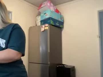 tigoldbitties11 on Chaturbate