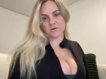 tigoldbitties11 on Chaturbate