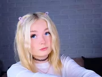 Freechat twinklefluff on Chaturbate