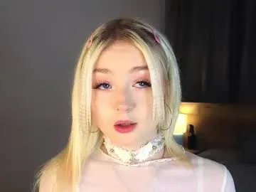 Freechat twinklefluff on Chaturbate