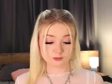 Freechat twinklefluff on Chaturbate