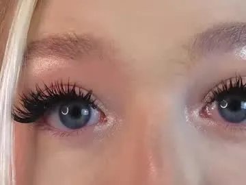 Freechat twinklefluff on Chaturbate