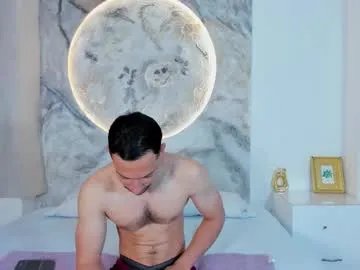 Freechat tyagoroberts on Chaturbate