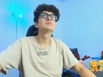 Freechat tylerwhiite_ on Chaturbate