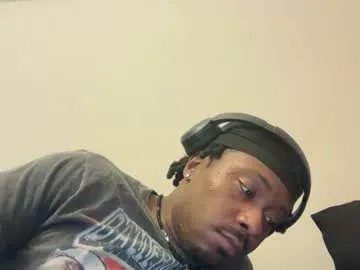 urbandick5 — calling all subs n freaks, cum thru if ur horny n wanna bust #verbal #humiliation #cuck #master [300 tokens remaining]