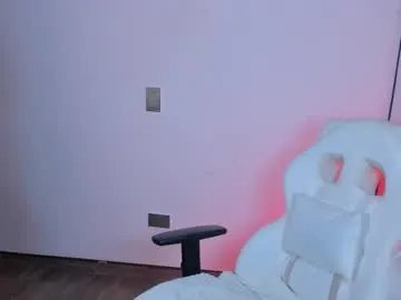 Freechat valeska__v on Chaturbate