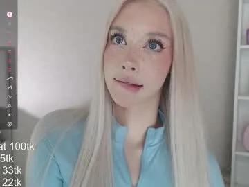 Freechat vickyfuckingdoll on Chaturbate