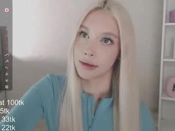 Freechat vickyfuckingdoll on Chaturbate