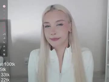 Freechat vickyfuckingdoll on Chaturbate