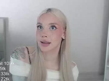 Freechat vickyfuckingdoll on Chaturbate