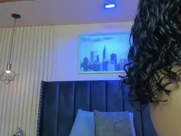 viiolett_lee —  GOAL: clap ass + oil [250]  Honey if you like things big and fun dont go away #bigass #latina #curvy #ahegao #leggings