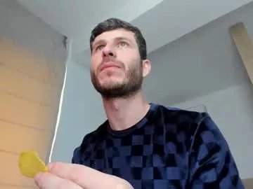 Freechat whisperoflust on Chaturbate