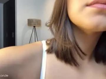 whoiswale — Hey, /tipmenu to play with me