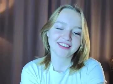 yangsperanza — ^**^ #new and really #shy but super #cute  || GOAL:  Good morning Kate! Have a good stream!<3 || #blonde #young [25 tokens remaining]