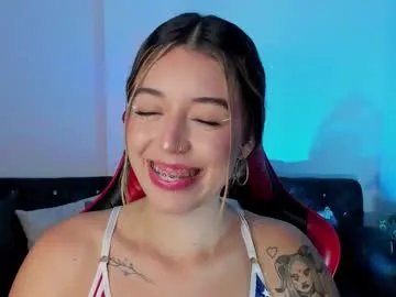 Freechat zoee_jackson on Chaturbate