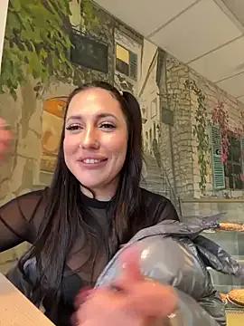 AleksandraRich — Masturbation 3-4 fingers up close