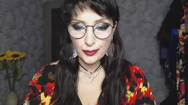 Aziza1 on StripChat 