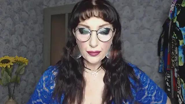 Aziza1 on StripChat 