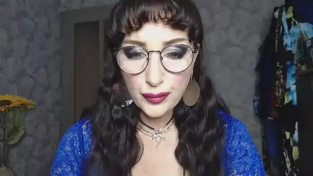 Aziza1 on StripChat 