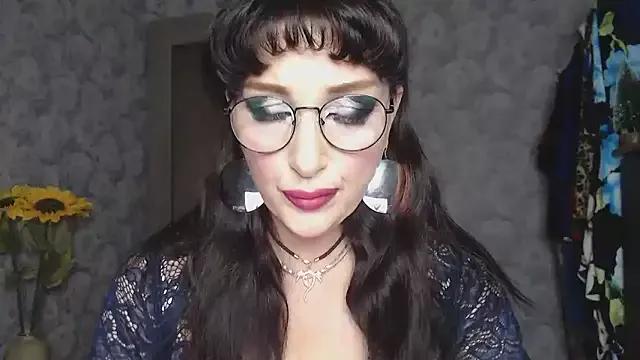 Aziza1 on StripChat 