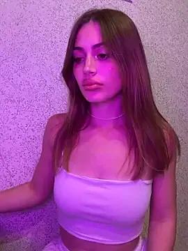 Elizabeth_Tay — Make my panties weet 