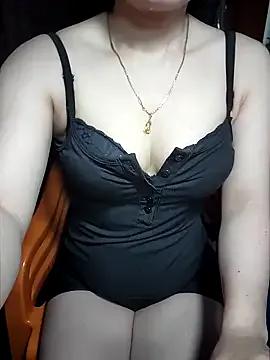 LeanaLy — Freechat on StripChat