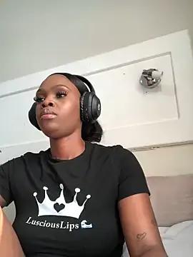 LuciousLips96 — Freechat on StripChat