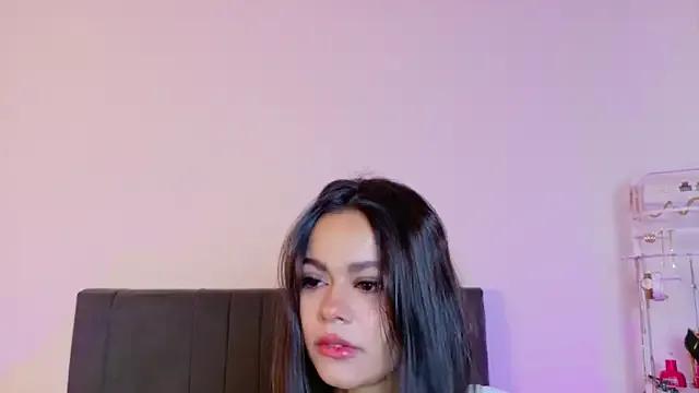 Lyra_Valtierra — Lick Dildo, blowjob and saliva