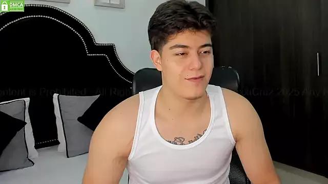 MaxxiCruz on StripChat 