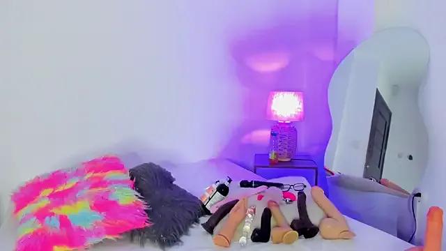 naomy_68 — 2 fingers in my ass