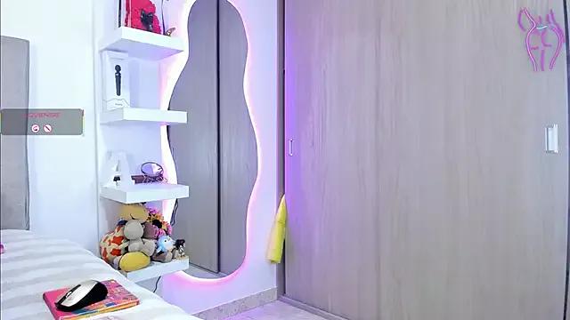 Queen_Antonella_Oficial on StripChat 