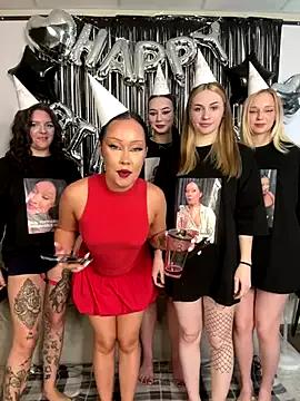RollingGirls — SLAP PUSSY 2 GIRLS