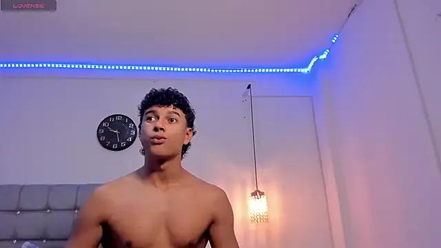 Santy_Stump — show cum