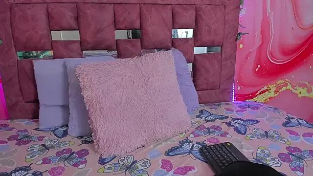 scarlett__evans_ — PUT A DOMI YOUR PUSSY